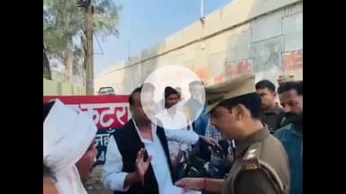 तिलहर: कटरा थाना में जेसीबी मशीन की टक्कर से बाइक सवार युवक की मौत, पूर्व विधायक के पहुंचने के बाद पुलिस ने दर्ज की FIR