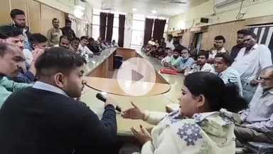 बीना: नगर पालिका सभागार में सब्जी विक्रेता व अतिक्रमण करने वाले दुकानदारों के साथ बैठक, अध्यक्ष व अधिकारी रहे मौजूद