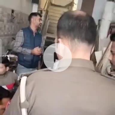 कानपुर: कानपुर हृदयरोग संस्थान से दिल्ली विस्फोट में शामिल शाहीन के संपर्क में रहने वाले डॉक्टर आरिफ को पुलिस ने हिरासत में लिया