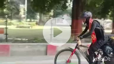 लखीमपुर: आगरा से ऑल इंडिया राइड पर निकला युवक लखीमपुर खीरी पहुंचा, ‘स्टॉप पॉल्यूशन सेव अर्थ’ का दिया प्रेरणादायक संदेश