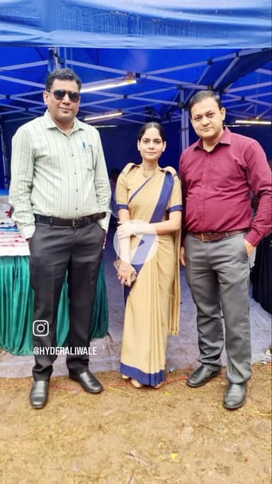 हैदर अली एक्टर अली बाबा 40 भूत कीफिल्म कीशूटिंग के दौरान हीरो ओर कलकारी के साथ। ऊपरवाले के कर्म सेये मेरी 20 वी फिल्महै