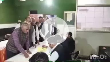 हाथरस: जिला कोर्ट पर जिला बार एसोसिएशन का चुनाव शुरू, 4:00 बजे तक होगा मतदान, प्रत्याशियों ने झोंकी अपनी ताकत, भारी पुलिस मौजूद