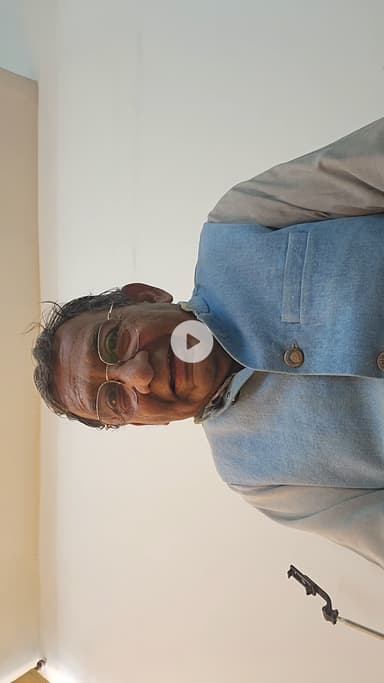 खंडवा नगर: "खासखबरप्रमोदजैन" वीडियोबुलेटिन,पार्ट4
 (बाजी हाथ से जाती हुई दिख रहीहै?? जिसके हाथ में लाठी होगी भैंस वही ले जाएगा??)