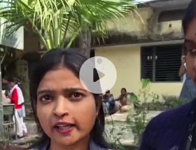 ललितपुर: पीएन इंटर कॉलेज में आदिनाथ कॉलेज के B.Ed छात्रों ने प्रैक्टिकल के नाम पर पैसे मांगने का लगाया आरोप, किया उग्र प्रदर्शन