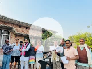 27 जनवरी 2025 से प्रतिदिन गांव गांव व घर-घर जाकर की पीडीए पर मीटिंग व पीडीए पर चर्चा

 आज दिनाँक 14/11/2025 को 136 ददरौल विधानसभा के विभिन्न ग्राम पंचायत में डोर टू डोर लोगों से मुलाकात की और पीडीए पर चर्चा की साथ ही SIR के बारे में सभी समा