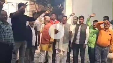 महाराजगंज: नगर के BJP कार्यालय पर बिहार में NDA की प्रचंड जीत के रुझानों पर जश्न, पटाखों की गूंज से गूंजा परिसर