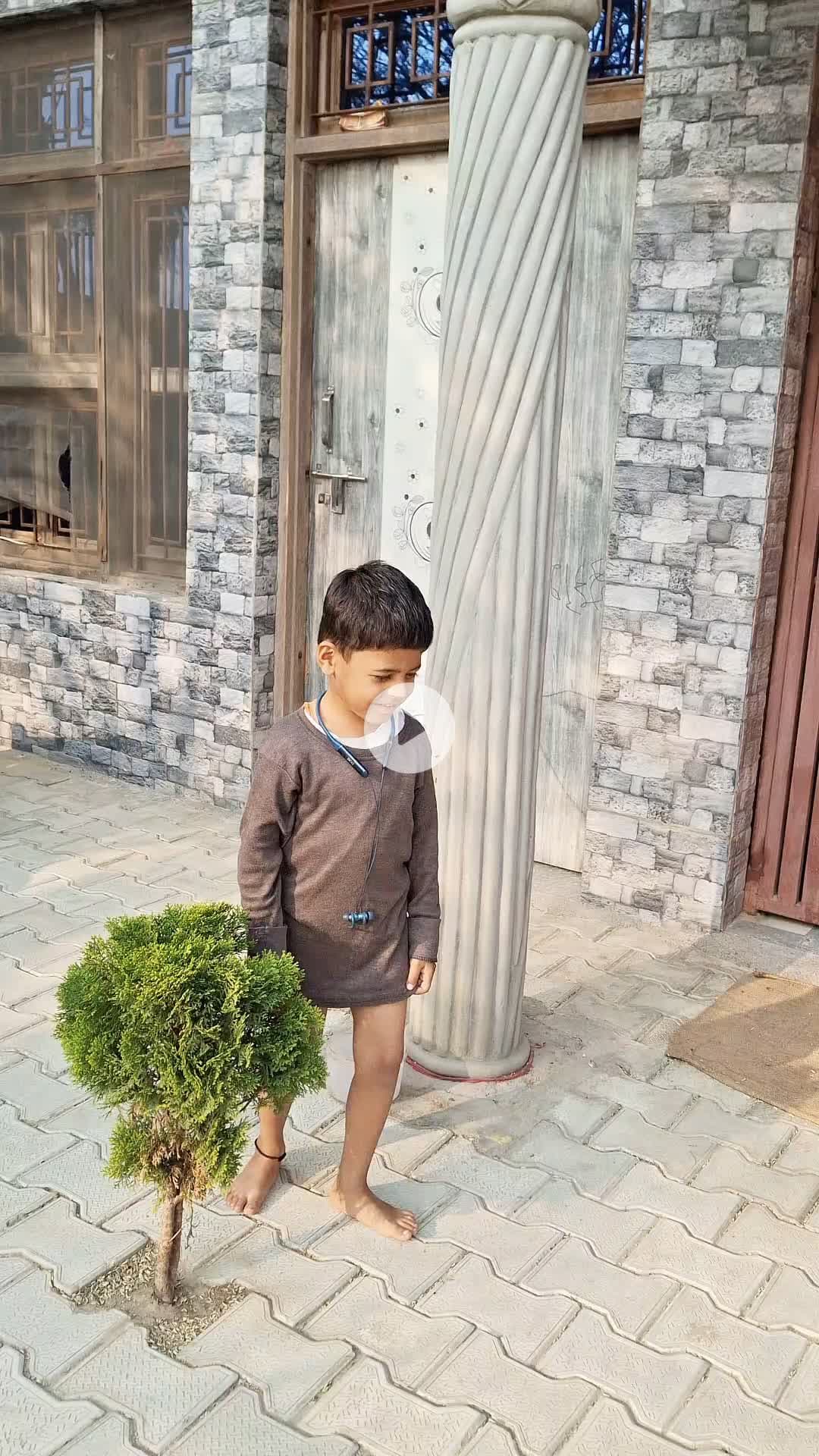 ये क्या हुआ 🥳🎊
 #viral #funny #comedy #instagram #instagood #short #trendingreels #waitforend #reels