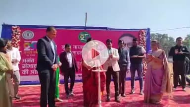 सिमडेगा: झारखंड स्थापना दिवस पर सिमडेगा अल्बर्ट एक्का स्टेडियम में नृत्य, गायन व पेंटिंग प्रतियोगिता का आयोजन