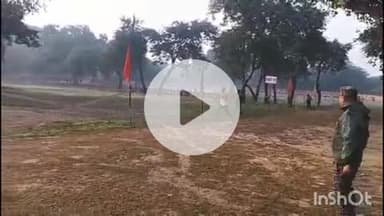 वाराणसी के छावनी स्थित रणबांकुरा स्टेडियम में अग्नि वीर सी भर्ती रैली के तहत भर्ती प्रक्रिया