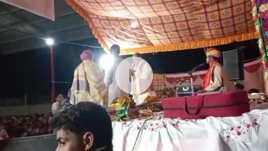 सारंगपुर: राज्य मंत्री मोहन नागर छायन गांव में भगवान देवनारायण की कथा सुनने पहुंचे, लोगों के साथ की बैठक