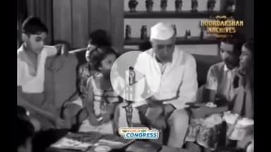 बच्चो के प्रति 'चाचा' नेहरू का स्नेह अपने आप में एक मिसाल था, पण्डित नेहरू हमेशा मानते थे कि बच्चे देश का भविष्य छिपा हुआ है।
बाल दिवस के मौके पर भारत के प्रथम प्रधानमंत्री पंडित जवाहरलाल नेहरु को सत सत नमन