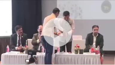 लाडपुरा: सियाम ऑडिटोरियम में सेंट्रल बैंक ऑफ इंडिया द्वारा 'आपकी पूंजी, आपका अधिकार' योजना का शुभारंभ स्पीकर बिरला ने किया