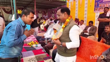 सिहावल: सीधी जिले के ग्राम बिठौली में पूर्व मंत्री कमलेश्वर पटेल ने लोगों से किया संवाद