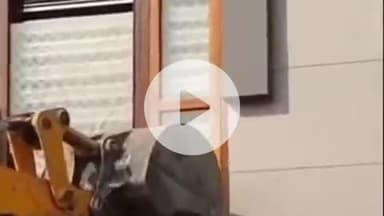 पानीपत: पानीपत में अवैध कॉलोनियों पर चला बुलडोजर, दीवारें और अवैध निर्माण तोड़े गए, अधिकारियों ने कहा- कार्रवाई जारी रहेगी