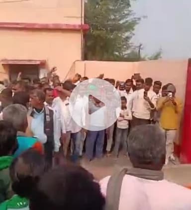 विभूतिपुर: विभूतिपुर से लगातार दूसरी बार विधायक बनने पर अजय कुमार का भव्य स्वागत