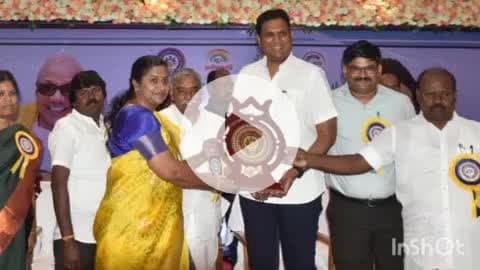 நன்னிலம்: நன்னிலம் தனியார் திருமண மண்டபத்தில் பயனாளிகளுக்கு கடன் உதவிகளை அமைச்சர் டி ஆர் பி ராஜா வழங்கினார்