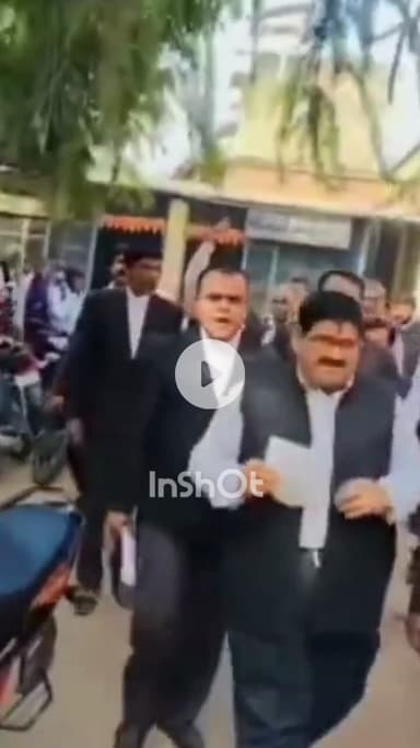 सफीपुर: सफीपुर तहसील में अधिवक्ताओं का हंगामा, न्यायिक कोर्ट में भ्रष्टाचार के आरोपों पर किया विरोध, एसडीएम ने बुलाई बैठक