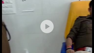 महागामा: झारखंड स्थापना दिवस पर महागामा एसडीपीओ चंद्रशेखर आजाद ने किया रक्तदान, पुलिस बल के जवान भी शामिल