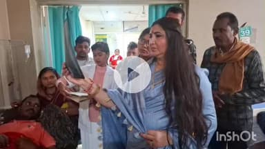 मेदिनीनगर (डालटनगंज): कजरी बस हादसे में घायल चालक से मिलीं महापौर अरुणा शंकर, बेहतर इलाज का दिया निर्देश