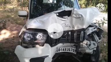 बांसजोर: चुरिनगढ़ा कोलोमडेगा के पास स्कार्पियो ने पेड़ को मारी टक्कर, सभी सवार सुरक्षित