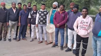 बलियापुर: रखीतपुर में झारखंड मुक्ति मोर्चा बलियापुर लोकल कमेटी की हुई बैठक