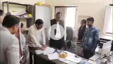 महाराजगंज: बभनौली बुजुर्ग में DM ने फॉर्मर रजिस्ट्री कार्य का किया स्थलीय सत्यापन