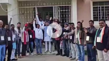 सिमडेगा: सिमडेगा विधायक के नेतृत्व में प्रखंड अध्यक्ष मंडल रांची में प्रशिक्षण के लिए रवाना