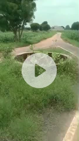 भुसावर: खिरनी से निठार सड़क मार्ग पर सड़क के बीचों-बीच बना कुआं बना परेशानी का सबब, हादसा होने की आशंका बनी रहती है