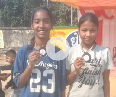 सिमडेगा: राज्य स्तरीय कुश्ती में सिमडेगा का परचम, सरस्वती ने जीता स्वर्ण पदक