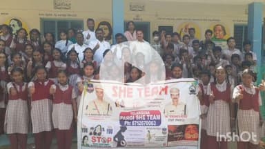 పూడూర్: పెద్ద ఉమ్మెంతల్ ప్రభుత్వ పాఠశాలలో విద్యార్థులకు సైబర్ క్రైమ్, ఆన్లైన్ మోసాలపై అవగాహన కల్పించిన షీ టీం సభ్యులు