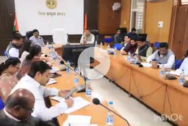 झाबुआ: जिला पंचायत सीईओ ने समयावधि पत्रों की समीक्षा की, आवश्यक निर्देश दिए