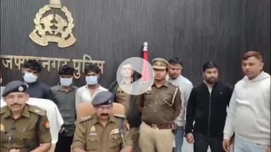 मुज़फ्फरनगर: कुरथल चोरी कांड सुलझा, चार गिरफ्तार, पुलिस मुठभेड़ में एक बदमाश को लगी गोली, सोने-चांदी के जेवरात और नगदी बरामद