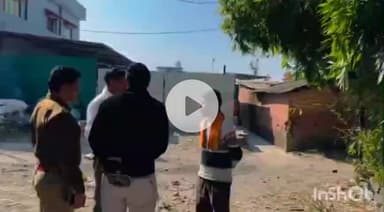 चकराता: सहसपुर क्षेत्र के बड़ा रामपुर में कूड़ा फेंकने के मामले पर रूद्र सेना के संस्थापक राकेश तोमर मौके पर पहुंचे