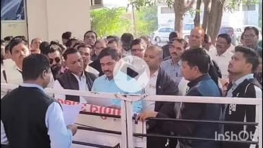 धार: AVFO के विरोध में धार कलेक्ट्रेट कार्यालय में तहसीलदार को सौंपा ज्ञापन, अव्यावहारिक टार्गेट का किया विरोध