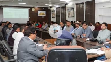 पन्ना: मुख्यमंत्री के शाहनगर भ्रमण को लेकर कलेक्टर कार्यालय में कलेक्टर और पुलिस अधीक्षक ने की बैठक, तैयारियों का लिया जायजा