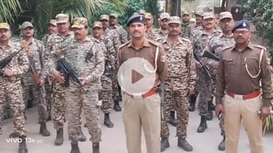 हुलासगंज: हुलासगंज थाना क्षेत्र में CAPF जवानों द्वारा फ्लैग मार्च, दर्जनों जवान रहे मौजूद