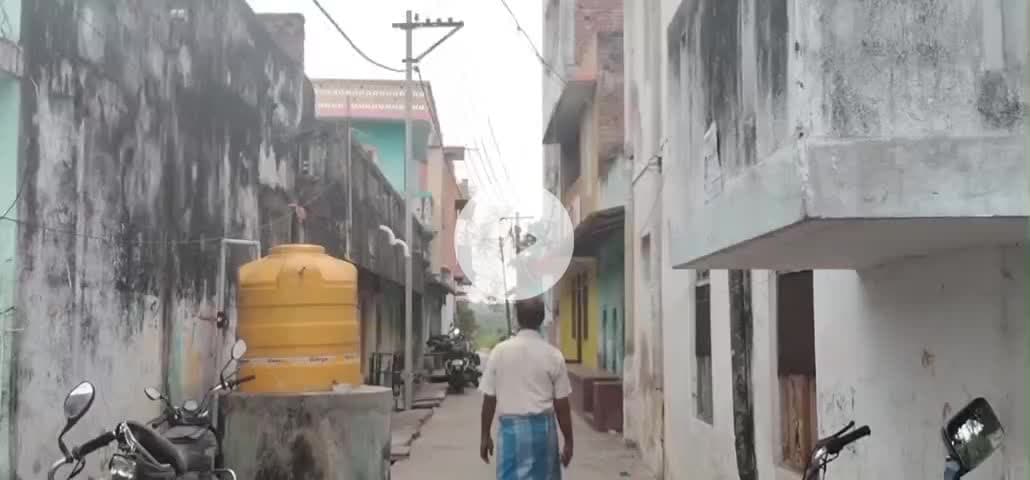 பள்ளிப்பட்டு: பள்ளிப்பட்டில்  வயிற்றுப்போக்கள் 20 மேற்பட்டோர்  மருத்துவமனையில் அனுமதிக்கப்பட்டு சிகிச்சை