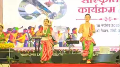 कांके: झारखंड स्थापना की 25वीं वर्षगांठ पर मोरहाबादी मैदान में आयोजित कार्यक्रम में शामिल हुए सीएम