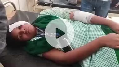 कोडरमा: टेम्पू पलटने से घायल स्कूली छात्र और अन्य लोगों का कोडरमा सदर अस्पताल में इलाज जारी, दो की हालत गंभीर