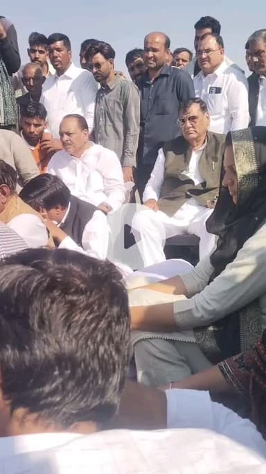 किसानों के हक की लड़ाई में राहुल कसवां के काफिले को पुलिस ने रोजा, सड़क पर बैठे राहुल कसवां