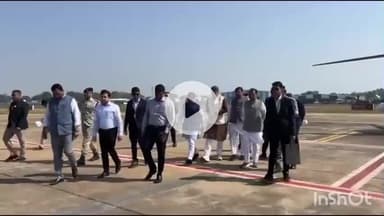 जगदलपुर: मुख्यमंत्री विष्णु देव साय का जगदलपुर एयरपोर्ट में किया गया आत्मीय स्वागत