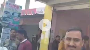 कांके: पिठोरिया चौक में लगातार जाम लगने से पुलिस प्रशासन सख्त, पुलिस ने जाम स्थल का निरीक्षण किया