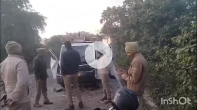 हरदोई: जतुली गांव के पास गन्ने से लदी ट्रैक्टर ट्राली में पीछे से घुसा पिकअप, चालक की मौत, एक घायल