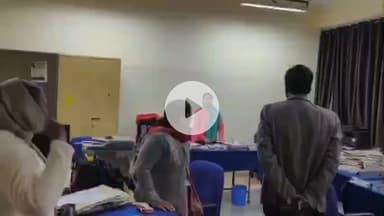 कांके: उपायुक्त मंजूनाथ भजंत्री ने समाहरणालय के सामान्य शाखा कार्यालय का किया औचक निरीक्षण