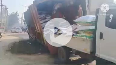 सोनीपत: महलाना रोड पर सड़क में धंसा केंटर, वाहन चालकों को हुई परेशानी