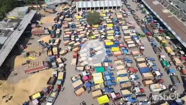 धार: धार कृषि उपज मंडी में उपज की आवक में लगातार वृद्धि, ट्रैक्टर-ट्रॉली की लगी लंबी कतार