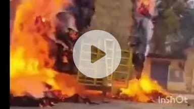 सोनीपत: सोनीपत के शहजादपुर गांव में पराली से भरी ट्रॉली में लगी आग, हाई टेंशन तार से टकराने से हुआ हादसा