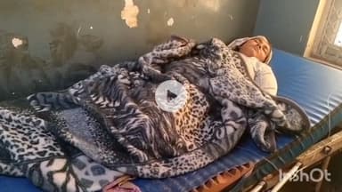 बांदा: परसौड़ा गांव में चूल्हे की राख बटोर रही युवती को सर्प ने डसा, हालत बिगड़ने पर जिला अस्पताल में कराया गया भर्ती