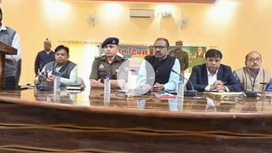 महाराजगंज: विकास भवन सभागार में किसान गोष्ठी का आयोजन, डीएम ने किसानों से किया संवाद