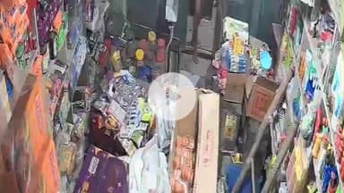 मिर्ज़ापुर: थाना पडरी के ठीक सामने परचून की दुकान में चोर ने की चोरी, CCTV कैमरे में कैद हुआ चोर, वीडियो हुआ वायरल